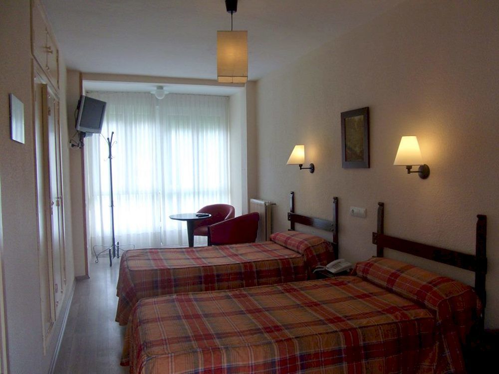 Hotel Termas De Liérganes Kültér fotó