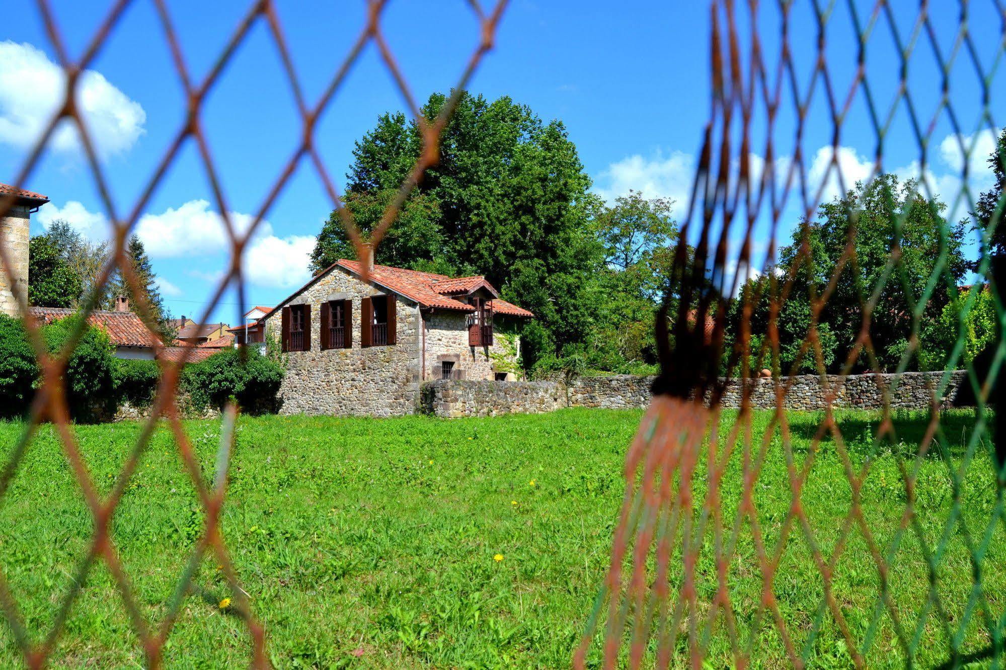 Hotel Termas De Liérganes Kültér fotó