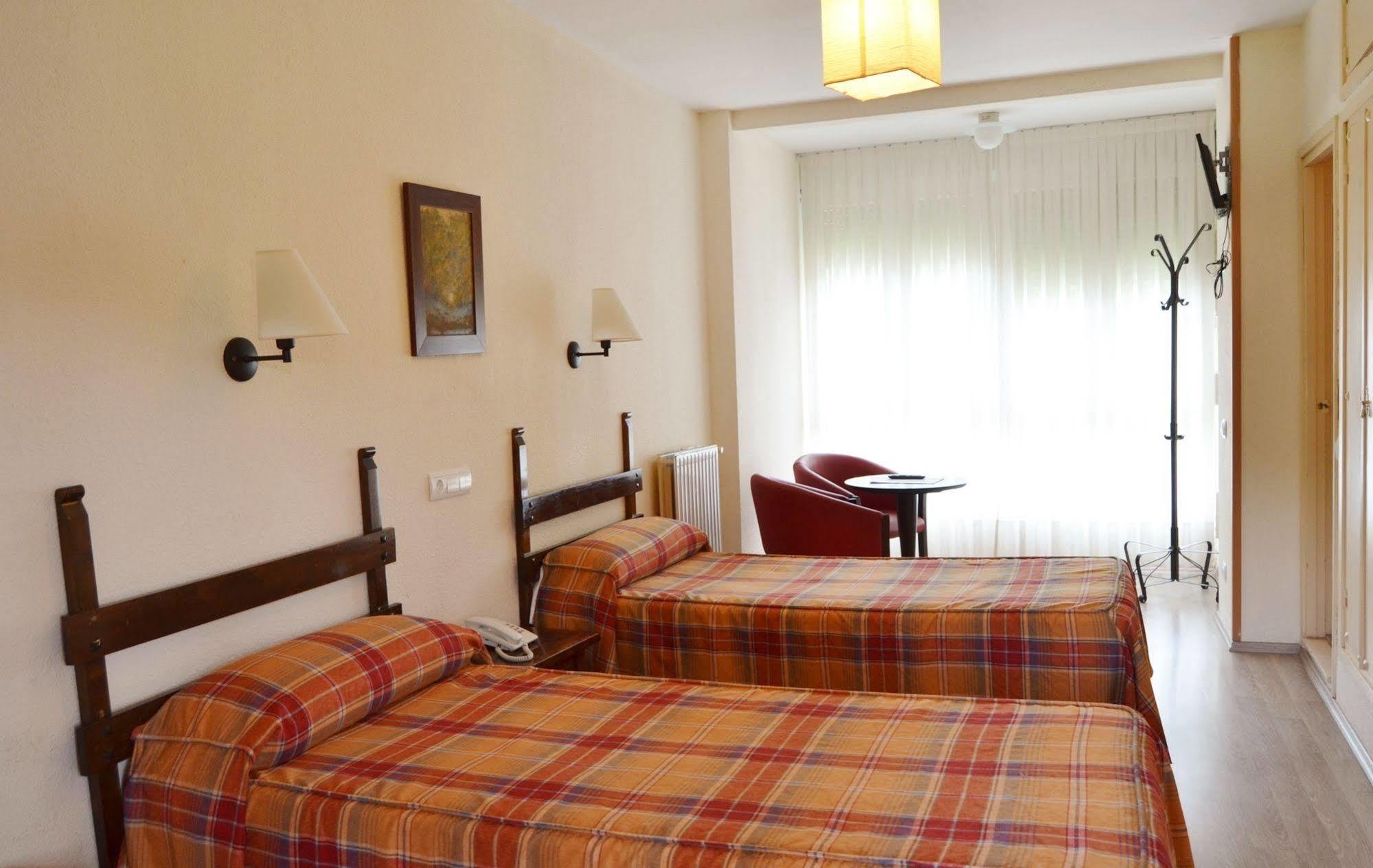 Hotel Termas De Liérganes Kültér fotó