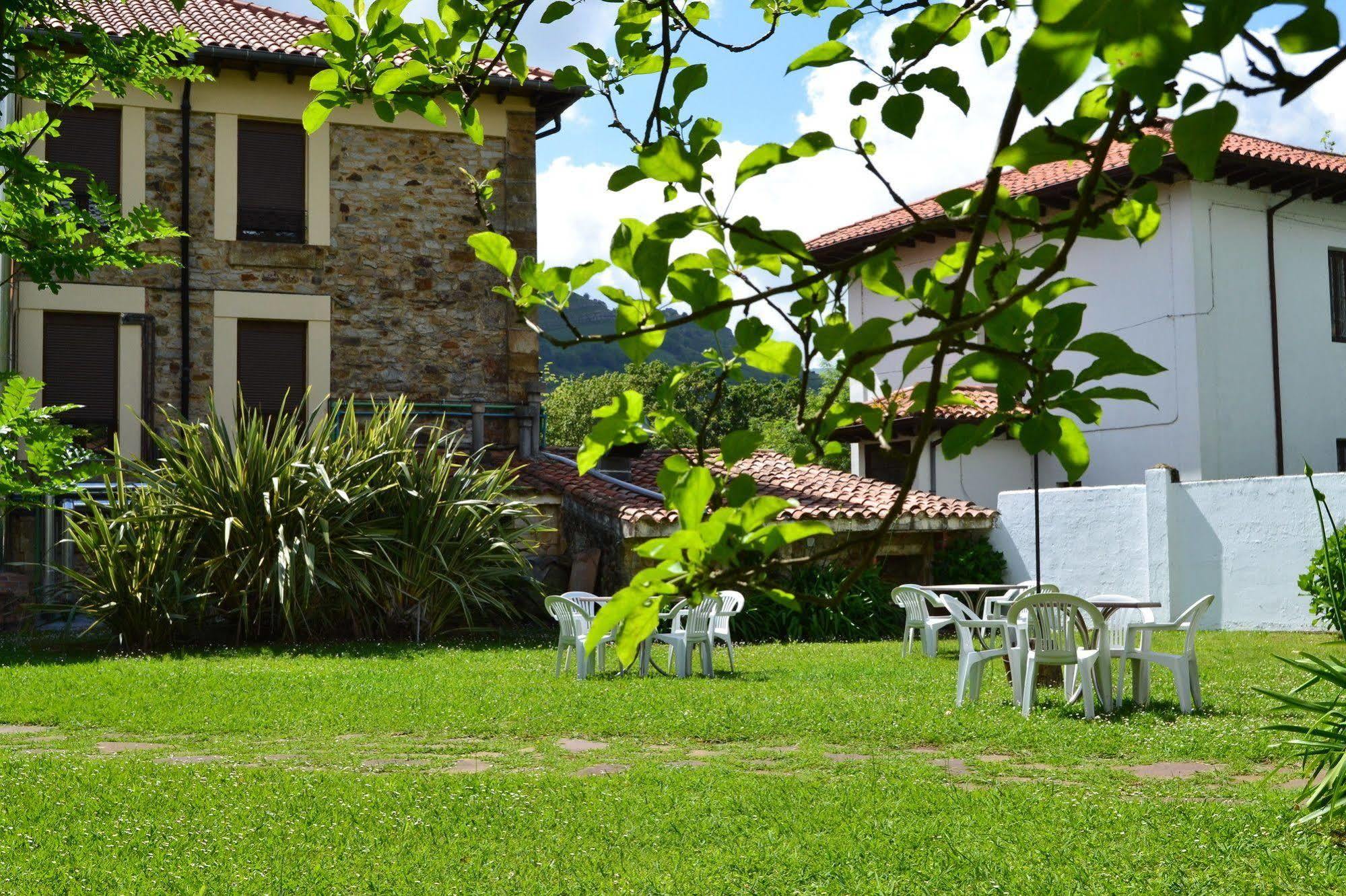 Hotel Termas De Liérganes Kültér fotó