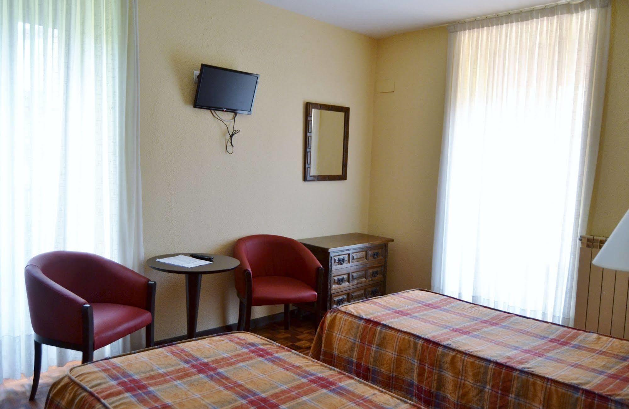 Hotel Termas De Liérganes Kültér fotó