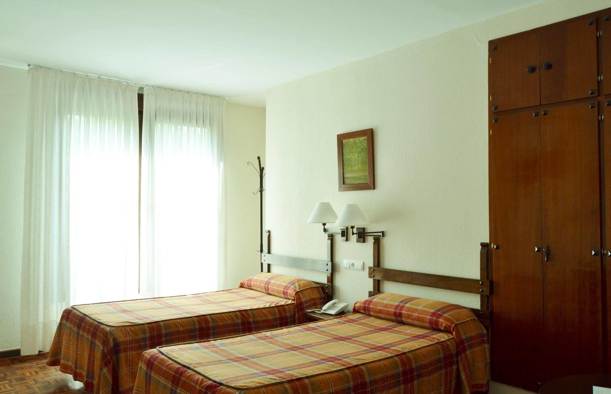 Hotel Termas De Liérganes Kültér fotó